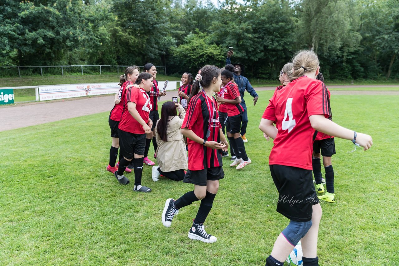 Bild 206 - Loewinnen Cup